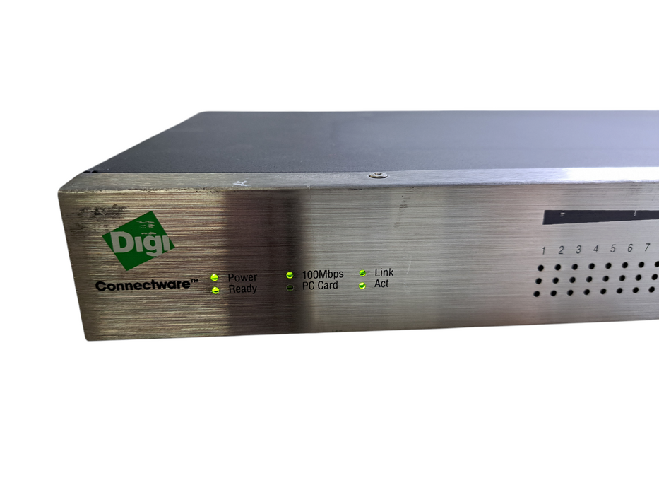 Digi Connectware CM32 | 32-Port Mountable Console Server 50000838-01