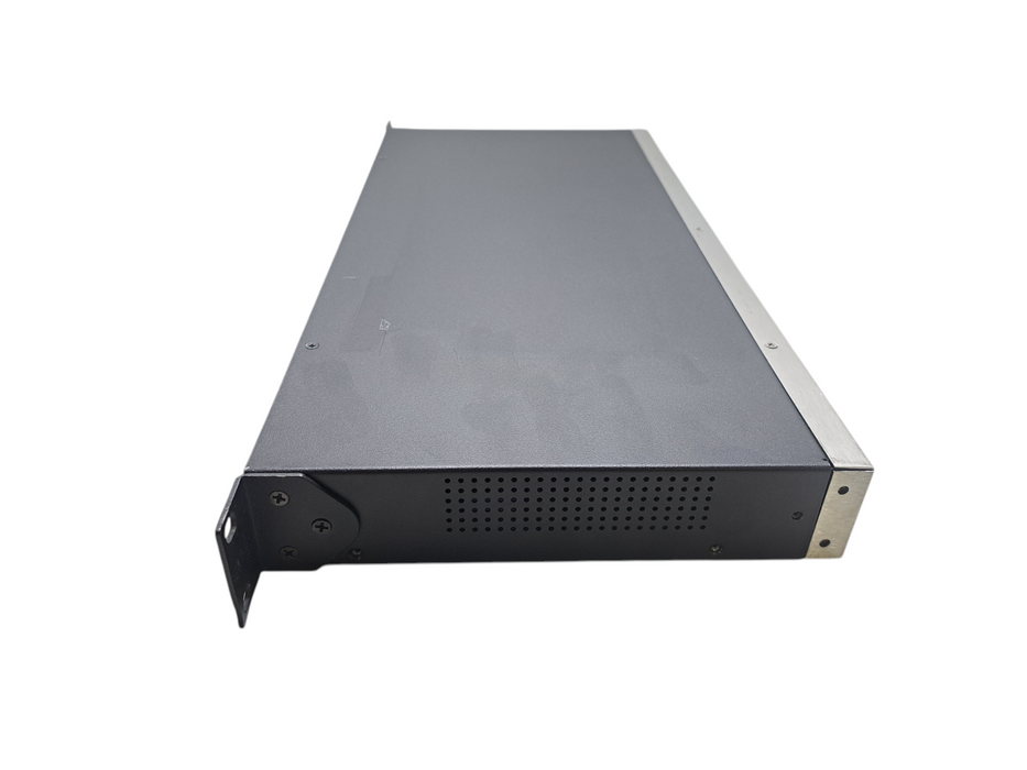 Digi Connectware CM32 | 32-Port Mountable Console Server 50000838-01