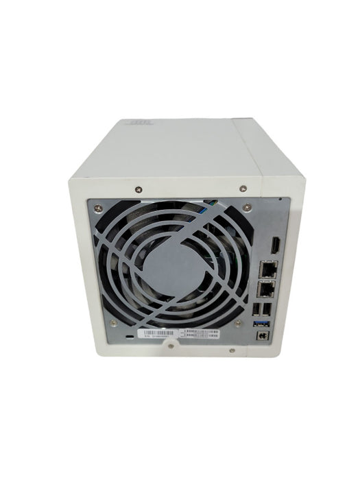 QNAP TS-451 4 Bays NAS, 8GB RAM, 4x 2TB HDD !