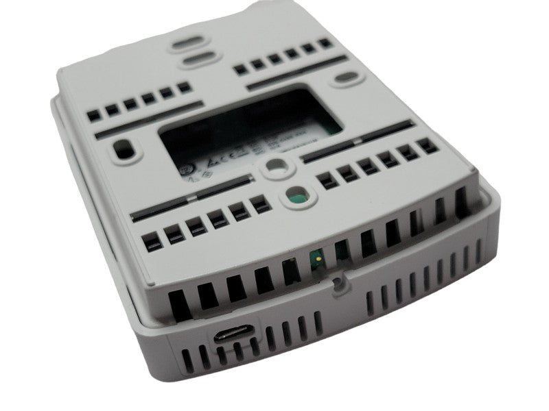 VT8300U5000B Viconics Fan Coil/Zone Controller, READ Q_