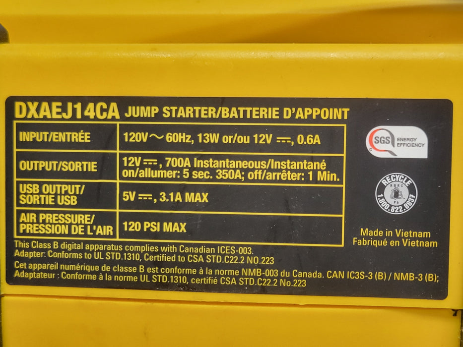 Dewalt DXAEJ14CA JUMP STARTER, READ