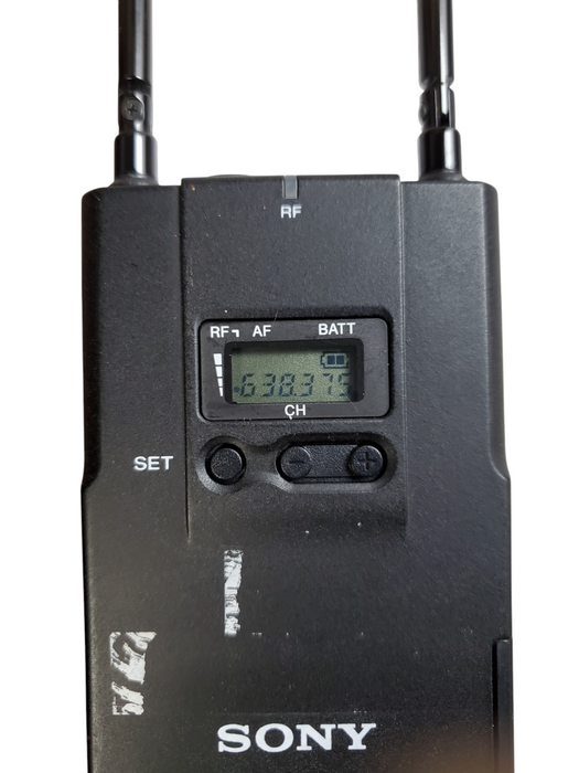 Sony URX-P2 UHF Tuner & Sony UTX-B2 UHF Transmitter *READ*