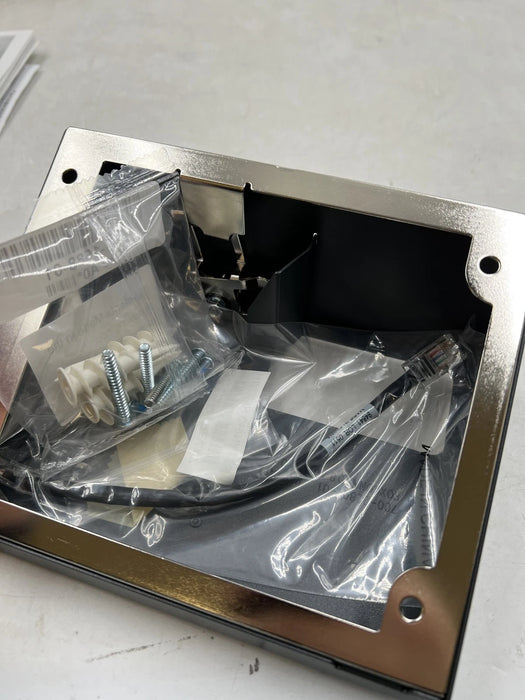 Cisco CP-LCKNGWALLMNT2 Universal Locking Wall Mount Kit For 7900 Phone