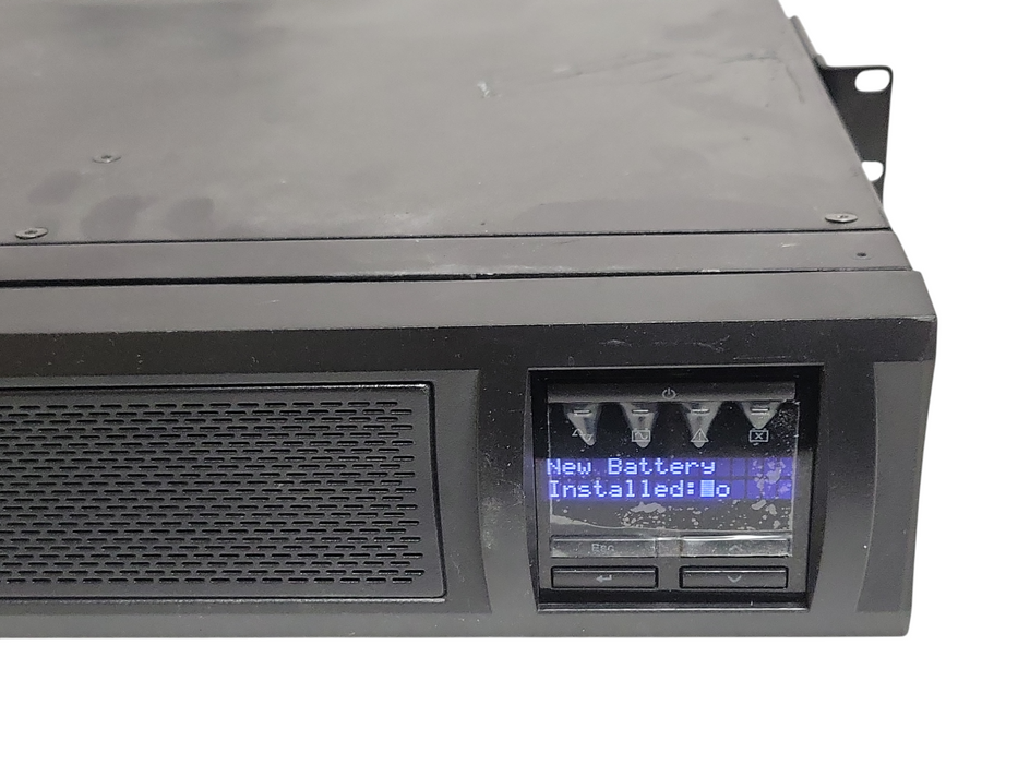 APC SMX2200RMLV2U 1980W Rackmount UPS w/ AP9640 Card, No Batteries, READ