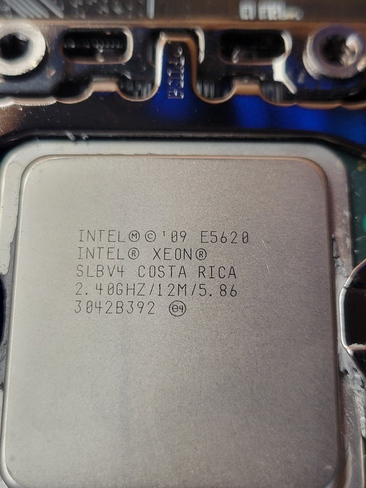2x Intel Xeon E5620 EVGA CLASSIFIED SR-2 32GB DDR3 + I/O Plate
