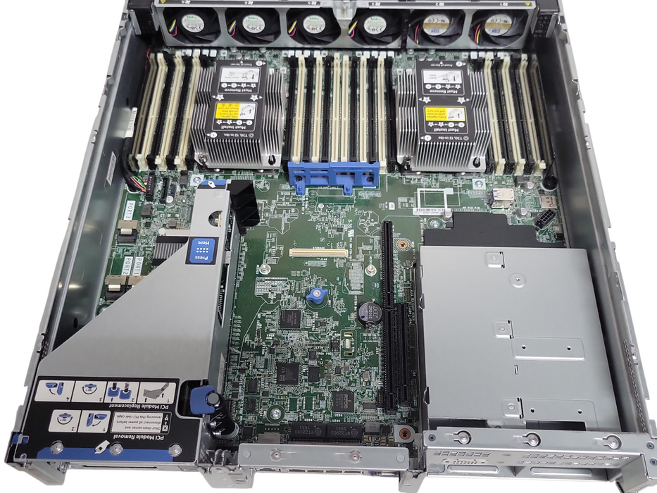 HP Dl380 Gen 10 Server barebone with 2x Xeon Gold 6138 CPUs, No RAM/CPU/PSU READ