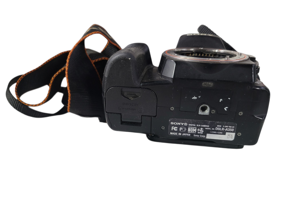 Sony DSLR-A350 w/18-70 18-200mm | READ!!!
