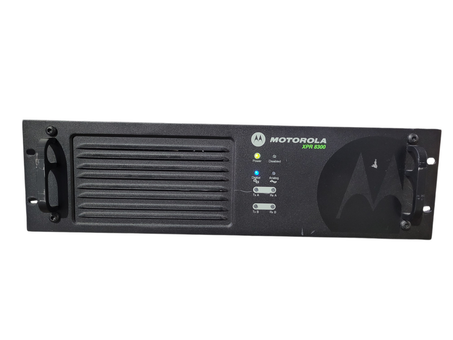 Motorola XPR 8300 AAM27QNR9JA7AN Repeater 403–470 MHz