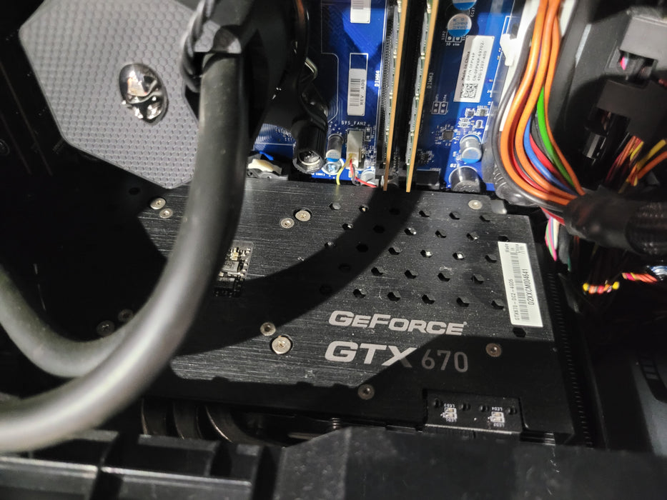Alienware Aurora R4 | i7-3960X @ 3.30GHz 32GB DDR3 512GB SSD GTX 670
