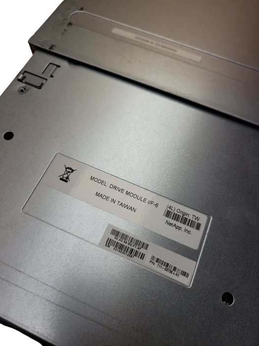 NETAPP NAJ-1502 w/ 2x DRIVE MODULE I/F-6 2x 913W PSU 12x3.5" Bays + Trays