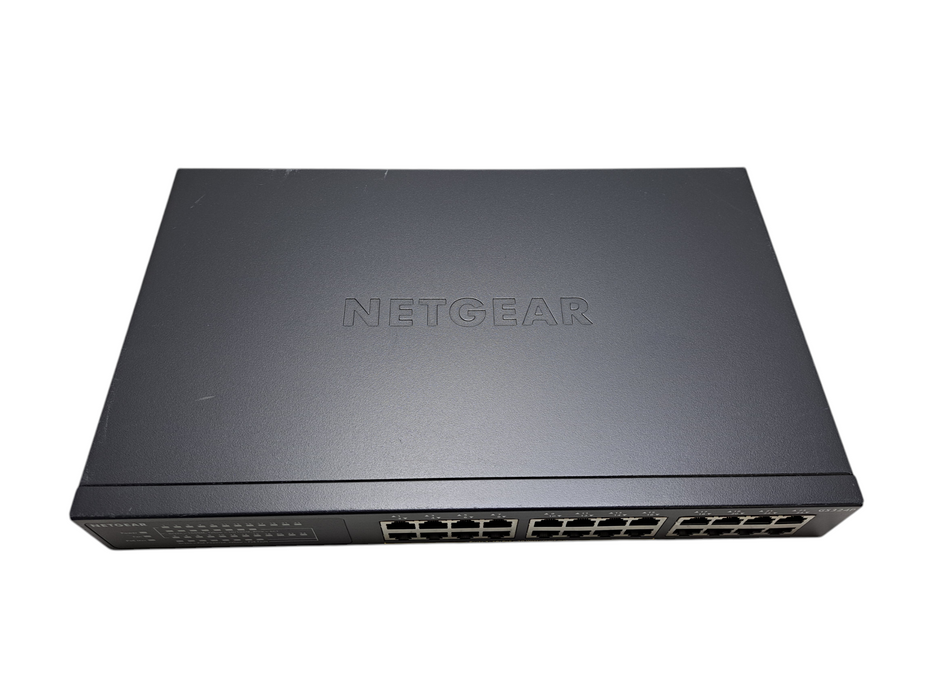 NETGEAR GS324P | 24-Port Gigabit PoE+ (190W) Unmanaged Switch