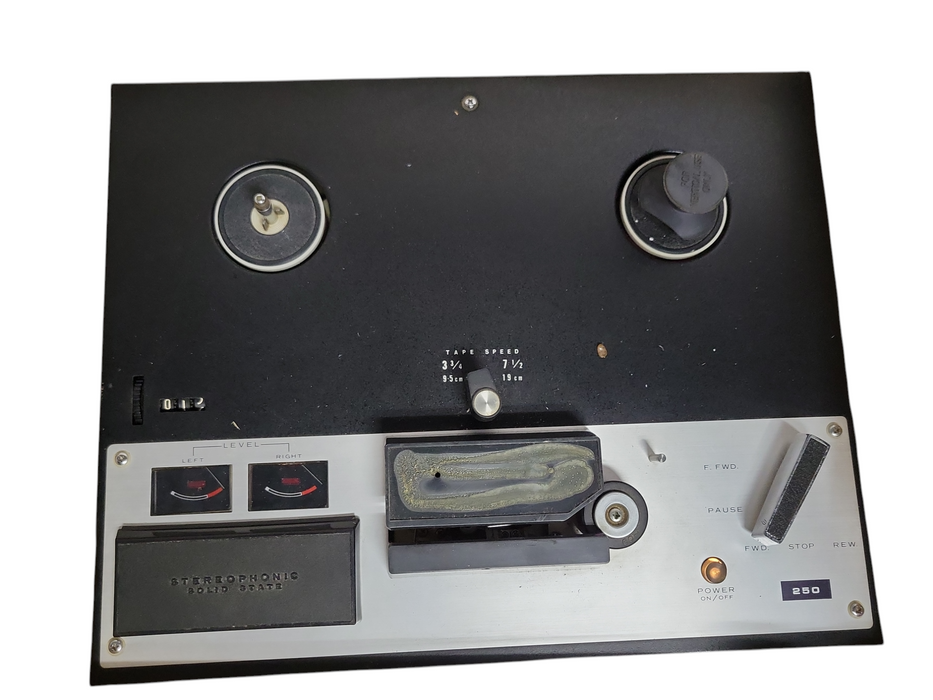 Sony Tapecorder TC-250A Solid State Stereo Tapecorder Powers On, READ