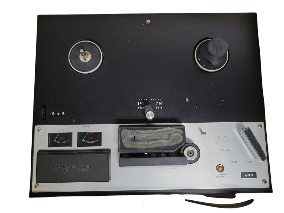 Sony Tapecorder TC-250A Solid State Stereo Tapecorder Powers On, READ