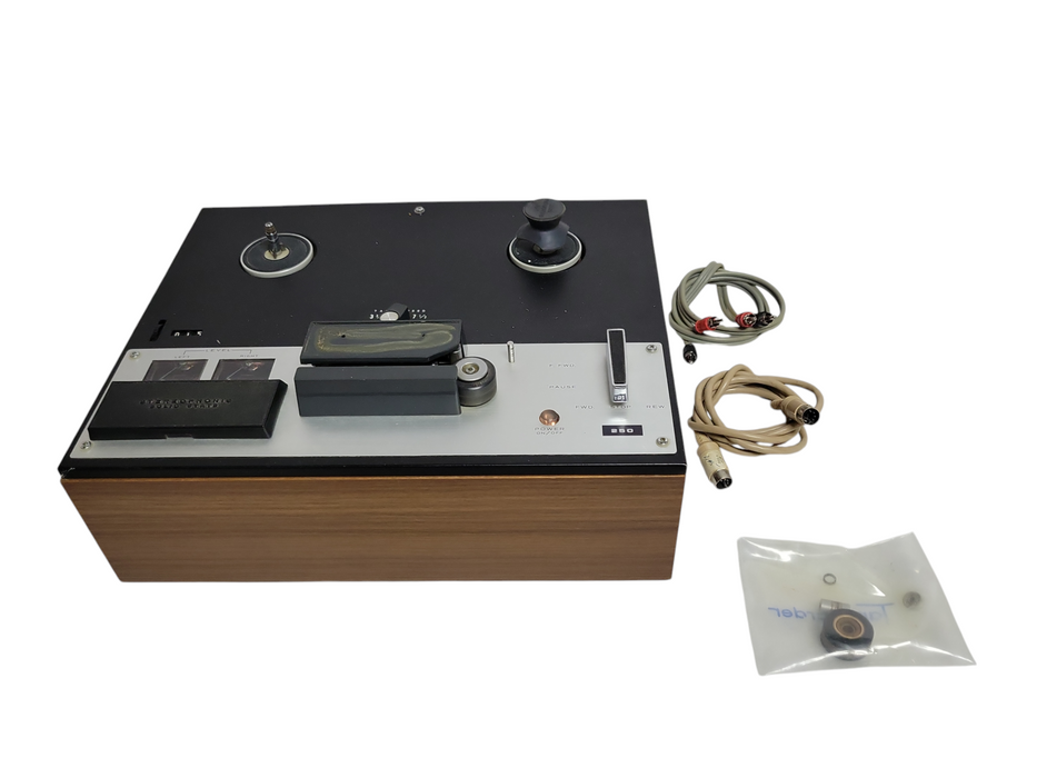 Sony Tapecorder TC-250A Solid State Stereo Tapecorder Powers On, READ