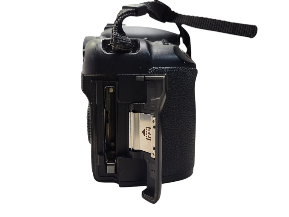 Canon EOS 20D 8.2MP Digital SLR Camera Body READ