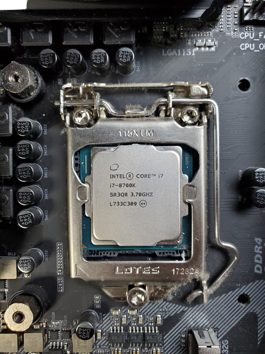 Gigabyte Z370 Aorus Ultra Gaming - Intel Core i7-8700K 16GB DDR4 w/ I/O Shield