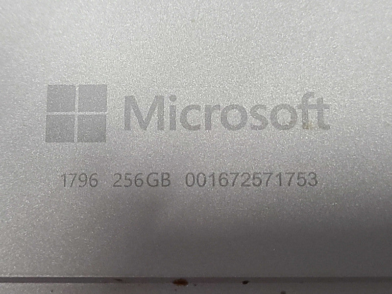 Microsoft Surface Pro (1796) - i5-7300U 2.60GHz, 8GB DDR3, 256GB SSD, READ