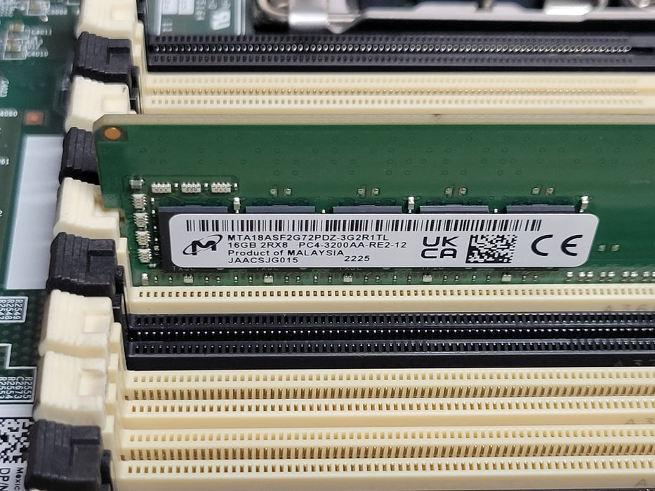 Dell VxRail P670N 2U Barebone server w/ 2x CPU Heatsinks, 32GB DDR4, 2x PSU, SEE