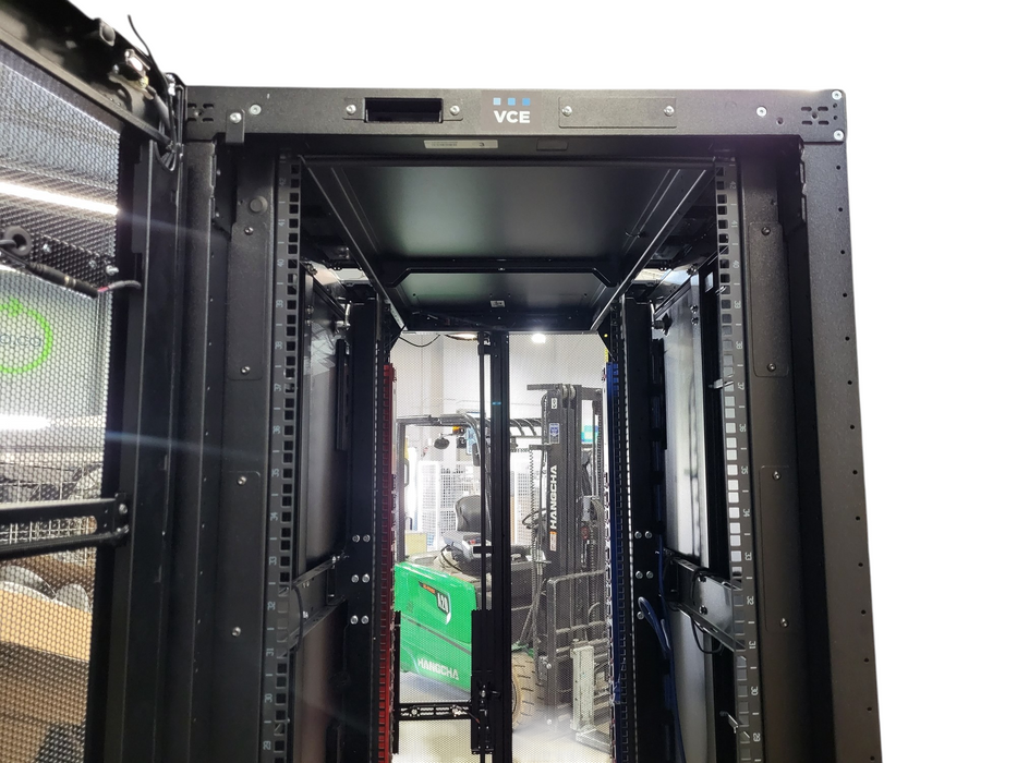 Dell VXBLOCK Server Rack VXB350-U500F w/ 2x Panduit GE-PDU