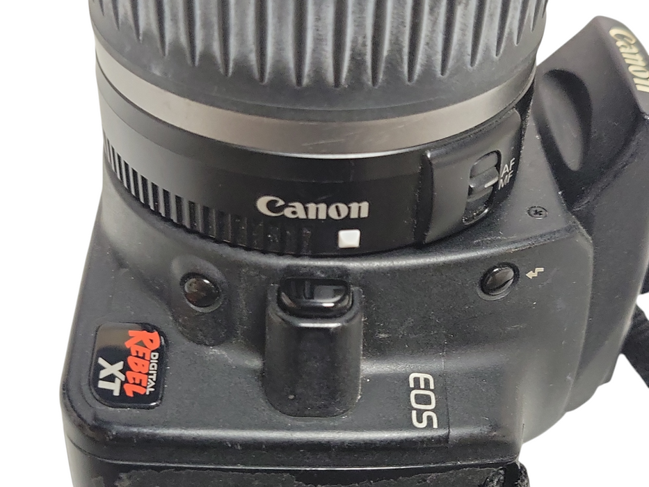 CANON EOS Digital Rebel XT DS126071 Camera w/ Zoom Lens EF-S 18-55mm, Read
