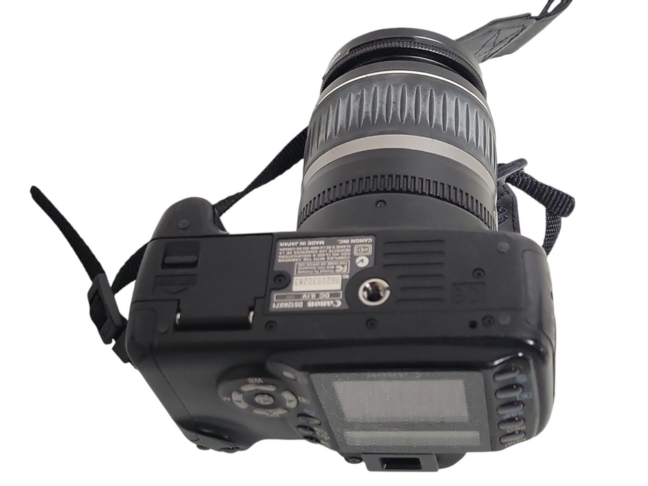 CANON EOS Digital Rebel XT DS126071 Camera w/ Zoom Lens EF-S 18-55mm, Read