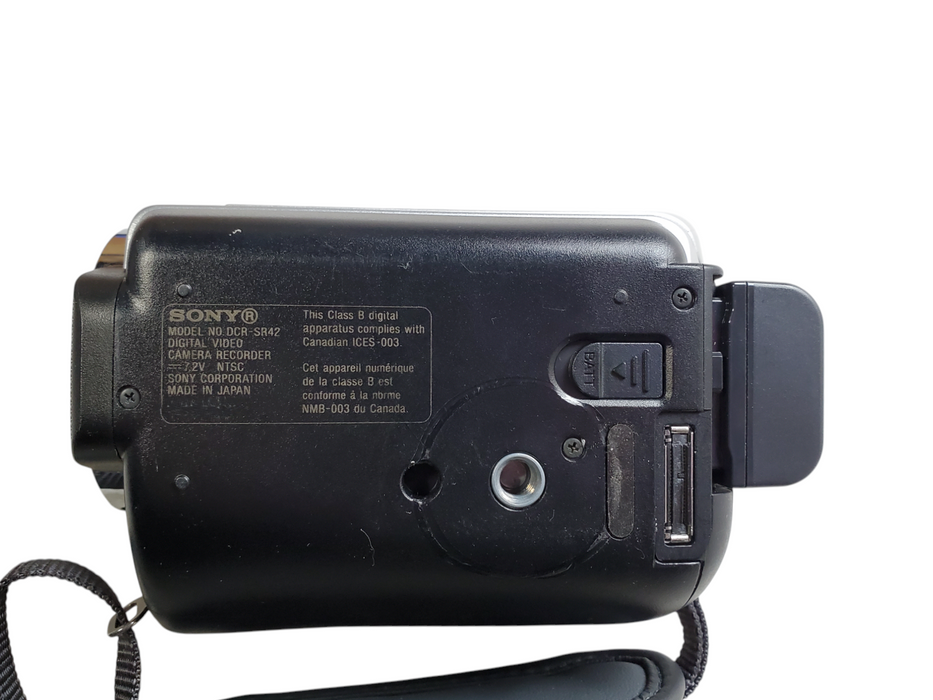 Sony Handycam DCR-SR42 30GB HDD Camcorder w/ Docking Station, Battery, & Case