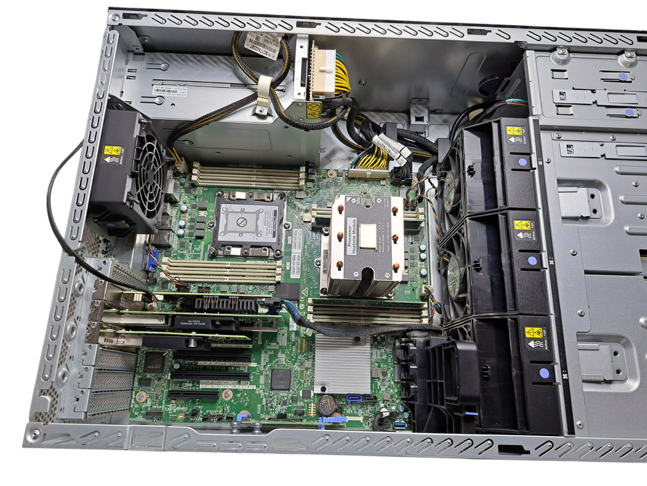 Lenovo ThinkSystem ST550 | Xeon Silver 4214R @2.40GHz, 64GB DDR4, 940-16i, 10G