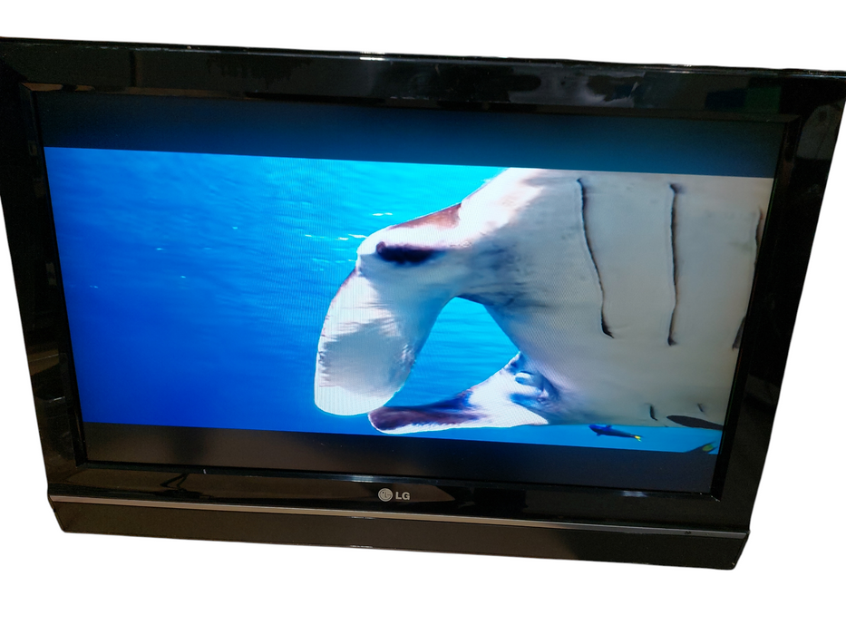LG 32 LCD TV Model: 32LC5DC   2007 MFG