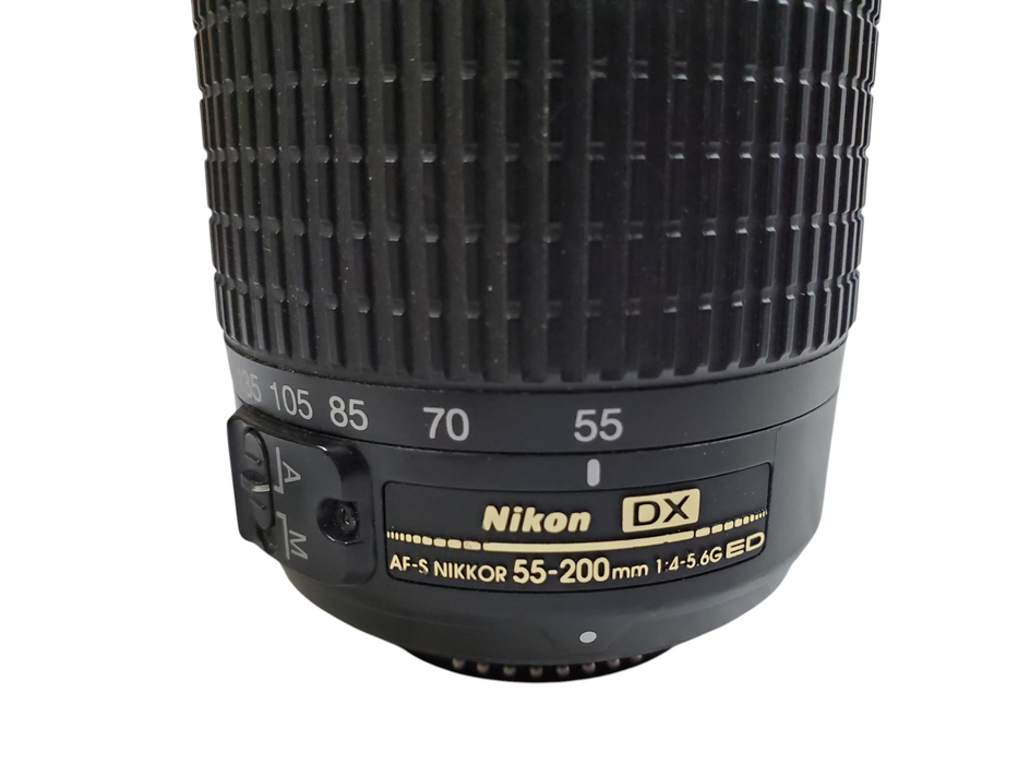 Nikon DX AF-S NIKKOR 55-200mm f/4-5.6G ED Telephoto Zoom Lens F-Mount *READ*