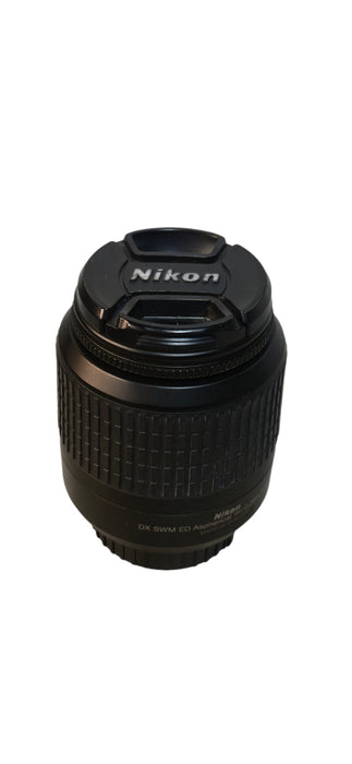 Nikon VR DX AF-S Nikkor 18-55MM 1:3.5-5.6G Lens W/ Covers & Protector