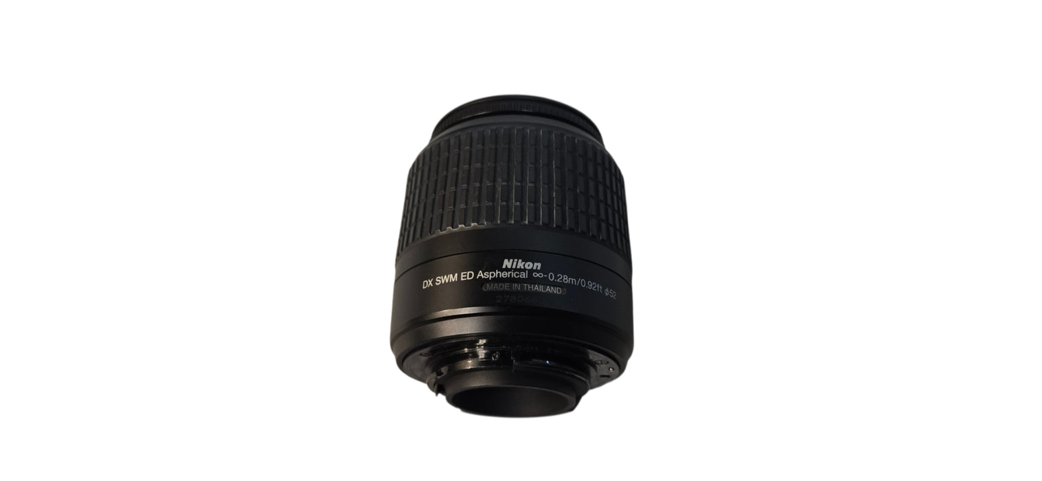Nikon VR DX AF-S Nikkor 18-55MM 1:3.5-5.6G Lens W/ Covers & Protector
