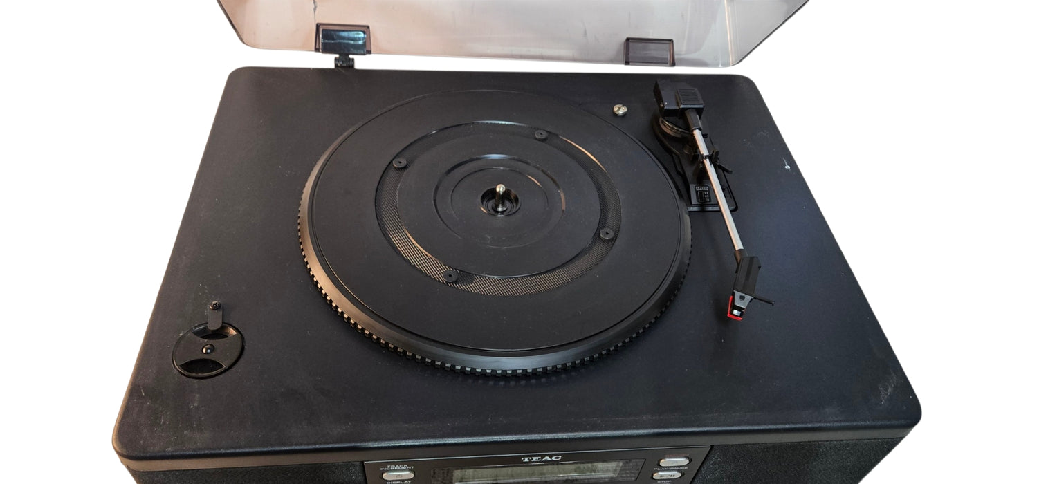 TEAC LP-U200 Turntable USB Recorder with CD/Radio Made in Japan | READ