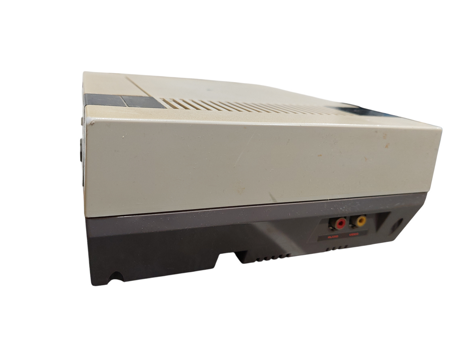 Nintendo NES Console only Yellowing , model: NES-001 ( Parts )