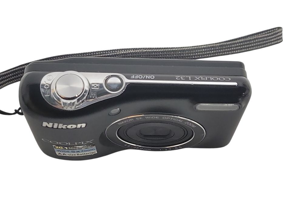 Nikon COOLPIX L32 20.1MP Digital Camera, No SD Card, READ