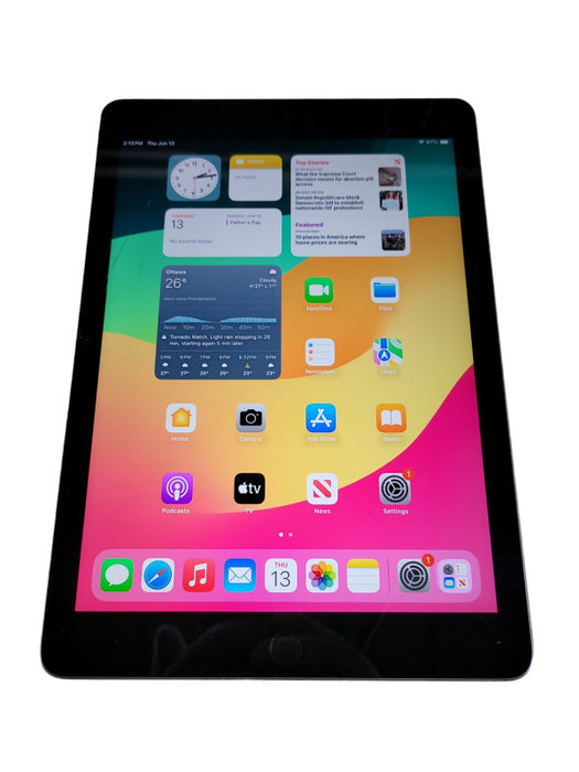 Apple iPad 6th Gen 32GB (A1893) - READ Î