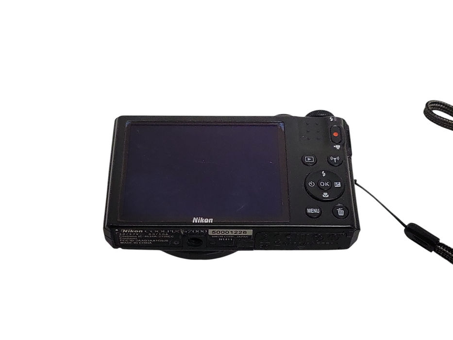 Nikon COOLPIX S7000 Digital Camera 16.0MP 20x Zoom Wi-Fi, READ
