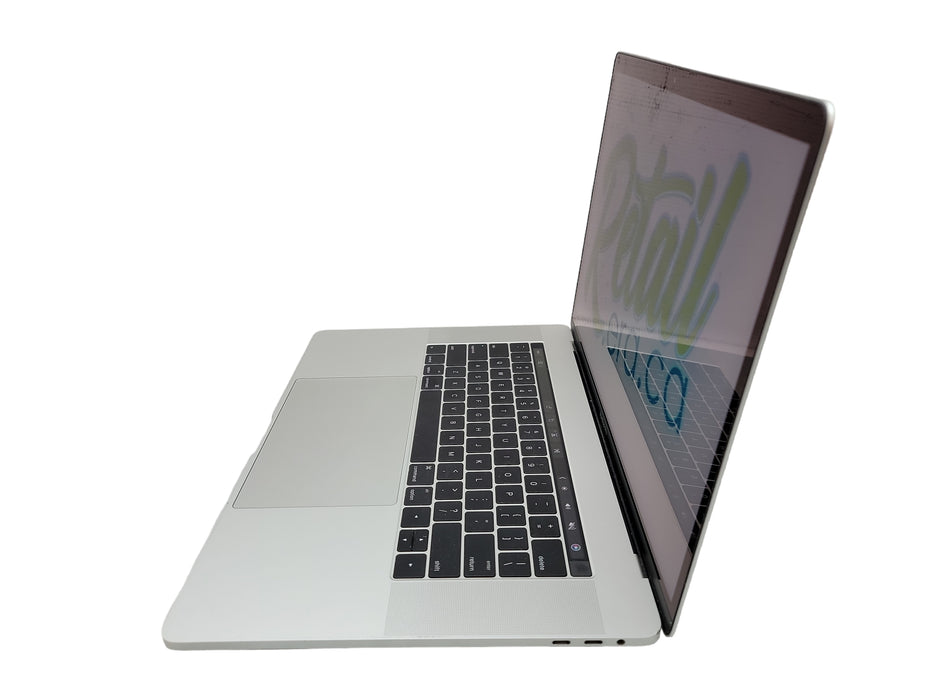Apple Macbook Pro 2016 15" 4-Core i7-6700HQ @ 2.6GHz 16GB DDR3 250GB SSD [A1707]