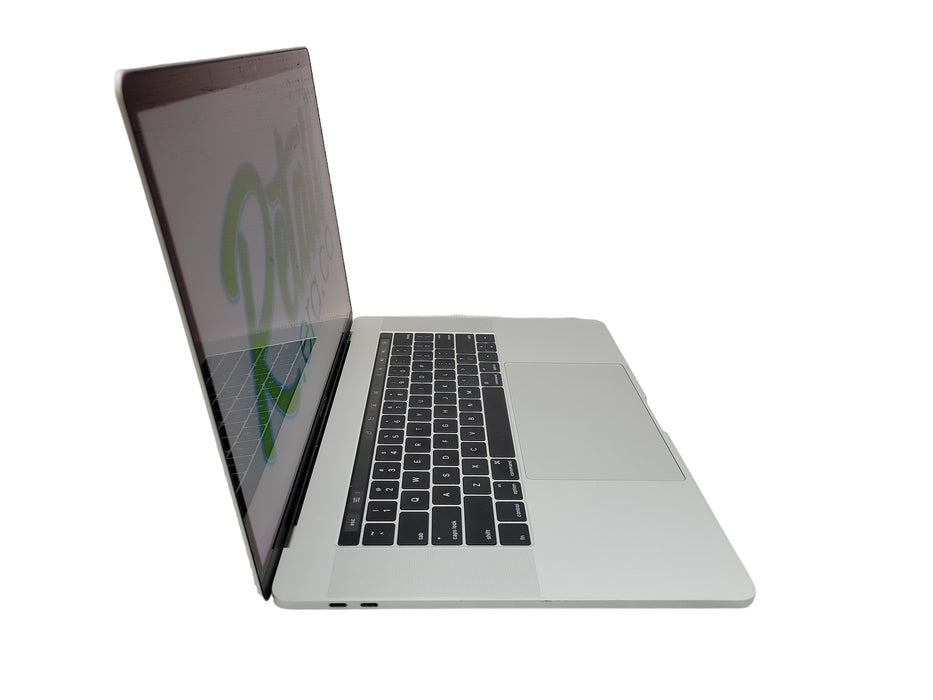 Apple Macbook Pro 2016 15" 4-Core i7-6700HQ @ 2.6GHz 16GB DDR3 250GB SSD [A1707]
