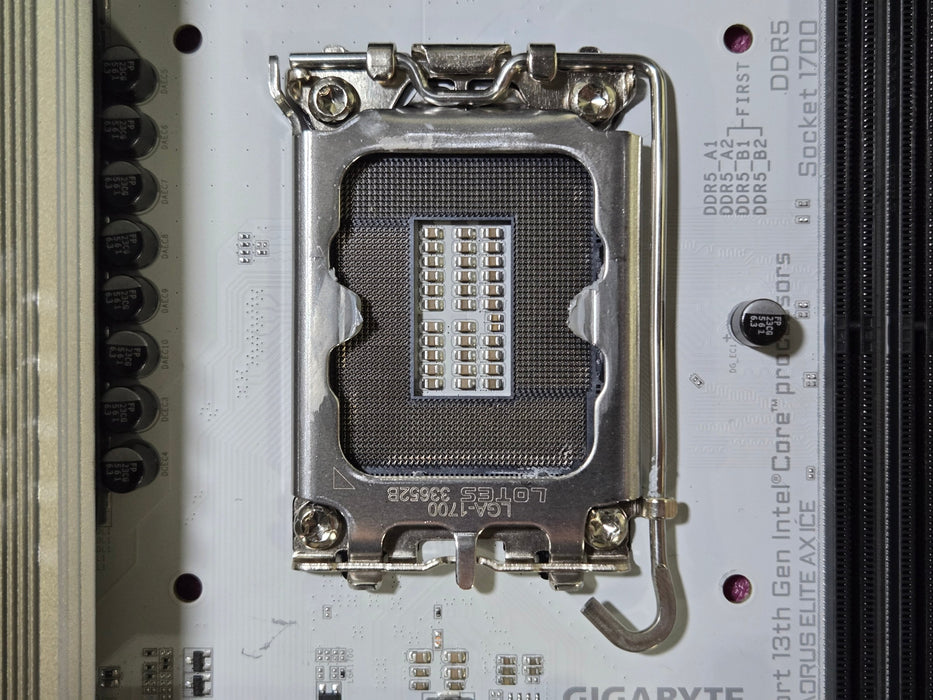GIGABYTE B650 AORUS Elite AX Gaming Motherboard AM5, READ