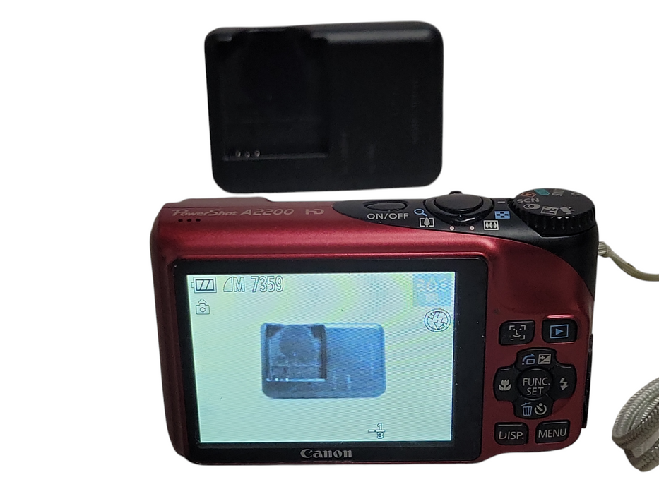 Canon PowerShot A2200 HD 14.1 MP 4x Digital Camera w/ Battery and case