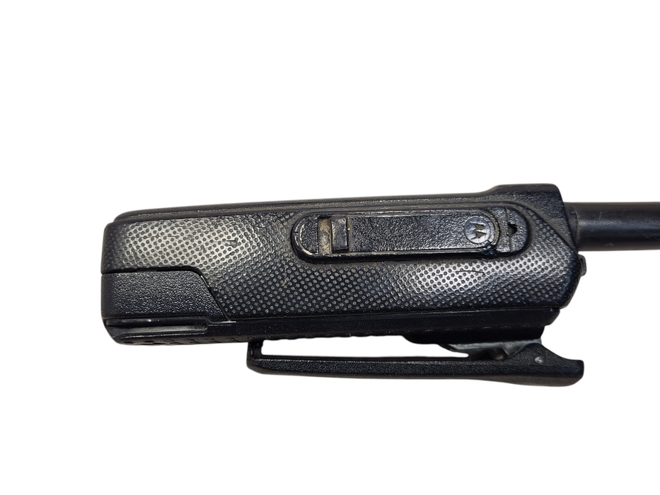 Motorola XPR 3300 UHF 403-512Mhz AAH0RDC9JA2AN MOTOTRBO Portable Radio