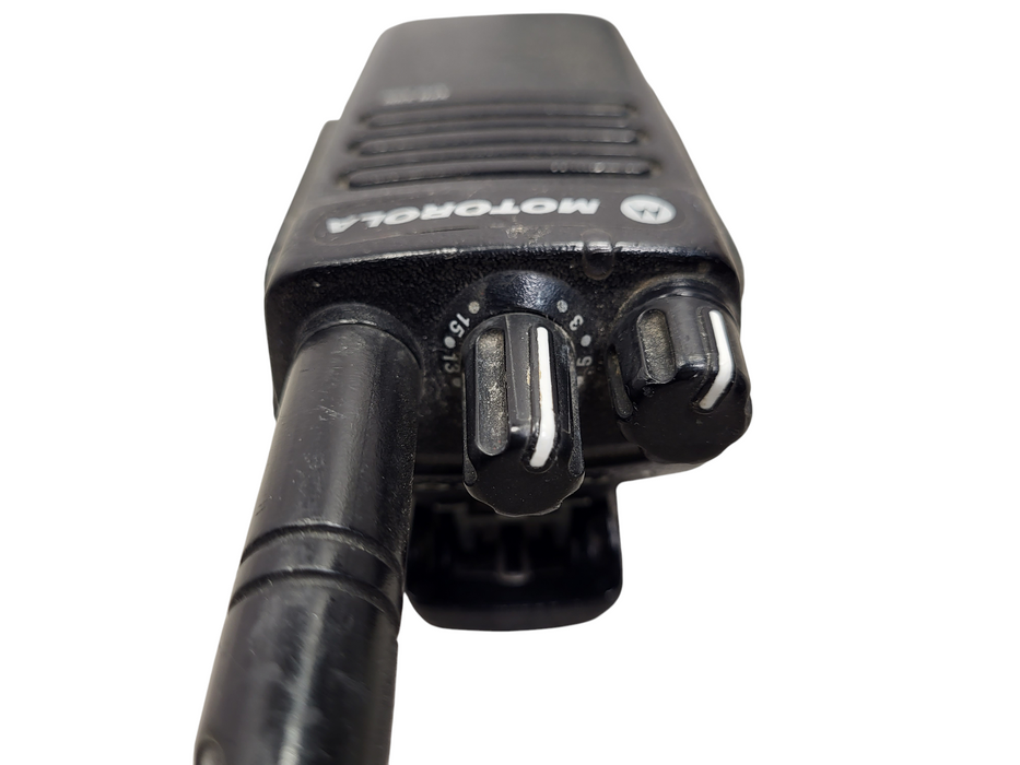 Motorola XPR 3300 UHF 403-512Mhz AAH0RDC9JA2AN MOTOTRBO Portable Radio