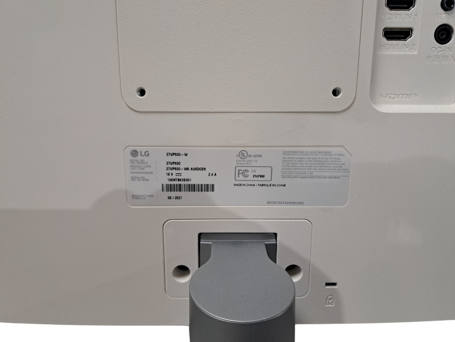 LG 27UP600-W 27 in 4K UHD LED Monitor 60Hz HDMI/DP With Stand