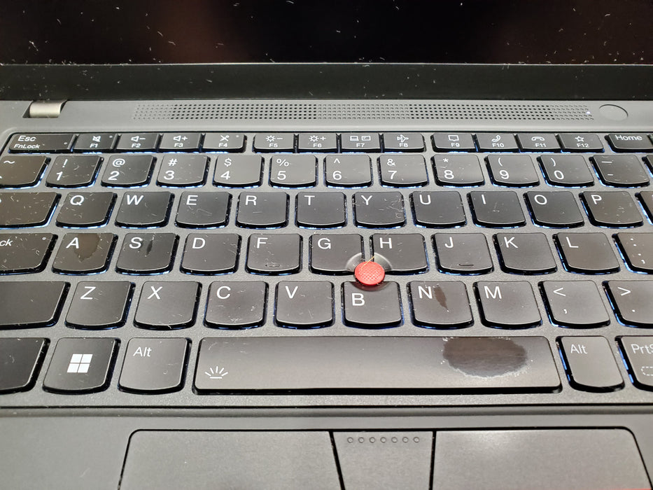 Lenovo ThinkPad X13 Gen 3 2.5k Core i7 1270P 32GB LPDDR5  256GB SSD READ
