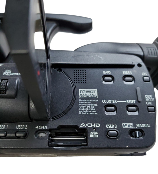Panasonic AG-HMC40P AVCCAM 3MOS HD Professional Camcorder *READ*