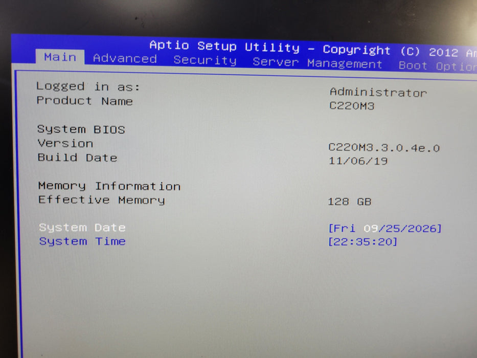 Cisco UCS C220 M3 - Xeon E5-2609 128GB LSI MegaRAID 9271-8i 2x 650W PSU