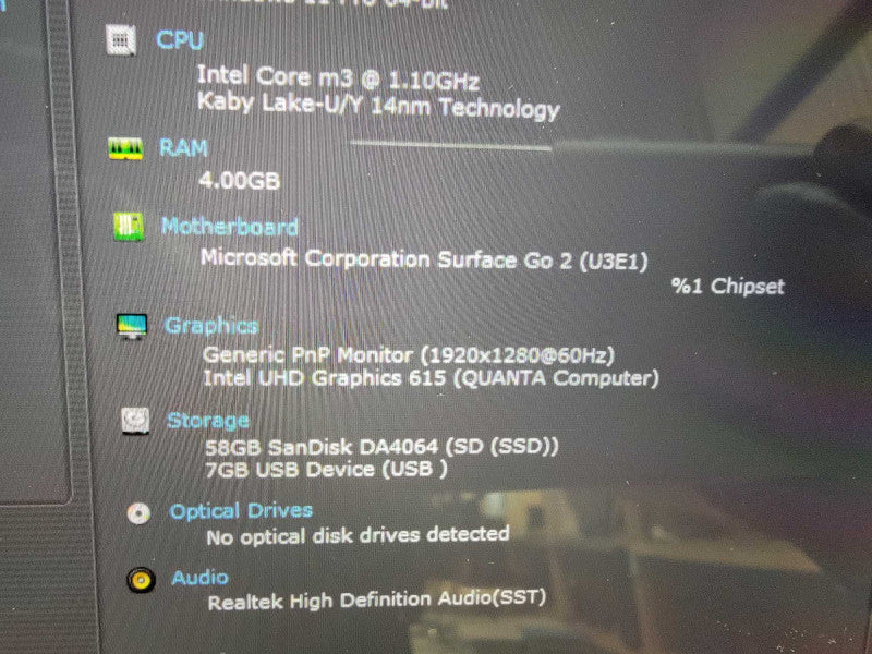 Microsoft Surface Go 2 10.5\\" M3-8100Y @1.1GHz 4GB RAM 64GB SSD