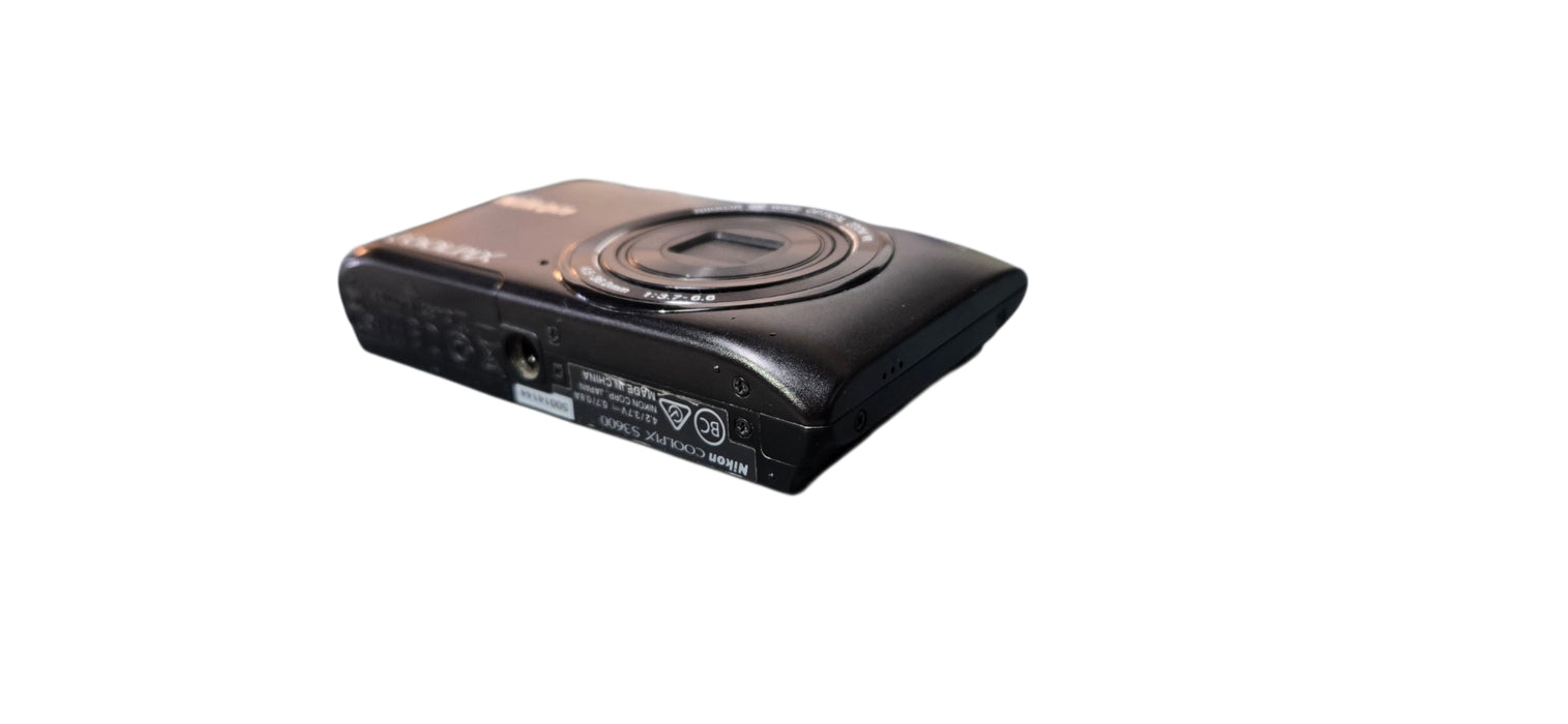 Nikon COOLPIX S3600 20.0MP 8x Compact Digital Camera | READ