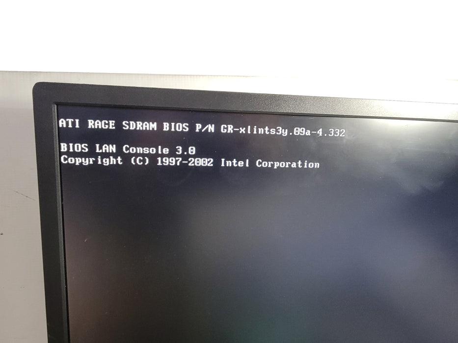 Intel Xeon Tower Server - 2x Xepm @ 2.66Ghz 2048MB RAM NO HDD 450W PSU