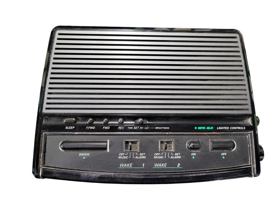 GE 7-4628B - Dual Alarm AM/FM Clock Radio Nite-Glo